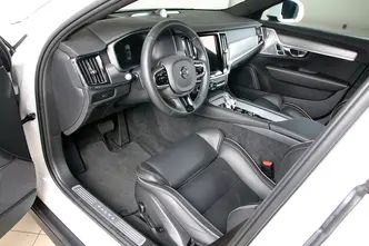 Volvo V90 Cross Country, 2.0, 145 kW, гибрид д+э, автомат, полный привод