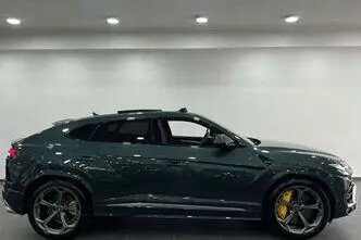 Lamborghini Urus, 4.0, 478 kW, petrol, automatic, four-wheel drive