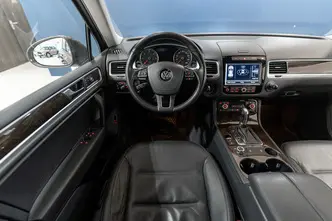 Volkswagen Touareg, 3.0, 150 kW, дизель, автомат, полный привод