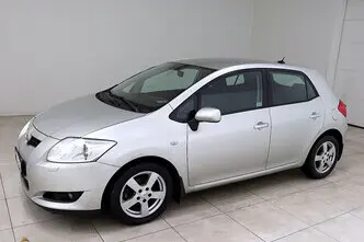 Toyota Auris, 1.6, 91 kW, бензин, механическая, передний привод