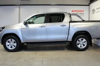 Toyota Hilux, 2.4, 110 kW, дизель, автомат, полный привод