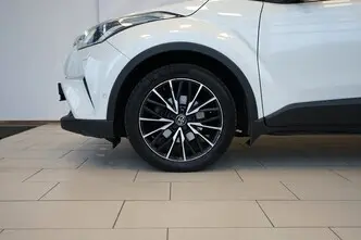 Toyota C-HR, 1.2, 85 kW, бензин, автомат, полный привод