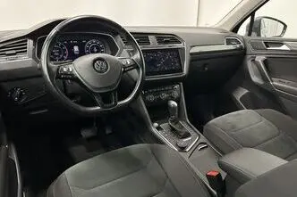 Volkswagen Tiguan, 2.0, 132 kW, бензин, автомат, полный привод