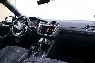 Volkswagen Tiguan, 1.0, 180 kW, бензин, автомат, передний привод