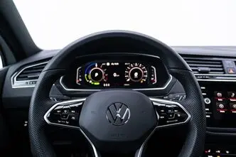 Volkswagen Tiguan, 1.0, 180 kW, бензин, автомат, передний привод