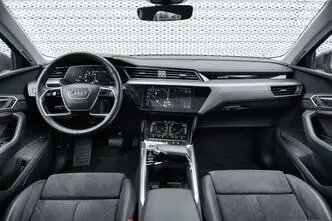 Audi e-tron, 300 kW, электричество, автомат, полный привод