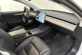 Tesla Model 3, 377 kW, электричество, автомат, полный привод