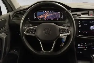 Volkswagen Tiguan, 1.4, 110 kW, автомат, передний привод