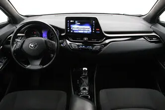 Toyota C-HR, 1.8, 72 kW, гибрид б+э, автомат, передний привод