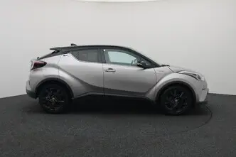 Toyota C-HR, 1.8, 72 kW, гибрид б+э, автомат, передний привод