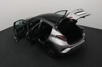 Toyota C-HR, 1.8, 72 kW, гибрид б+э, автомат, передний привод