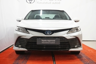 Toyota Camry, 2.5, 131 kW, гибрид б+э, автомат, передний привод