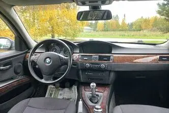 BMW 325, 3.0, 145 kW, diesel, manual, rear-wheel drive