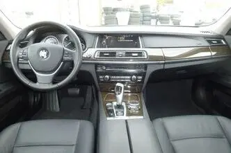 BMW 730, 3.0, 155 kW, дизель, автомат, задний привод