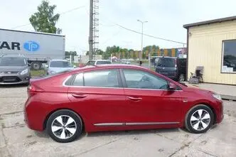 Hyundai IONIQ, 1.6, 103 kW, подключаемый гибрид б+э, автомат, передний привод