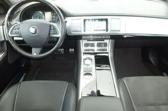 Jaguar XF, 2.2, 147 kW, дизель, автомат, задний привод