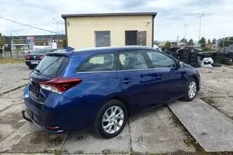 Toyota Auris Touring Sports, 1.6, 82 kW, дизель, механическая, передний привод