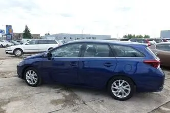 Toyota Auris Touring Sports, 1.6, 82 kW, дизель, механическая, передний привод