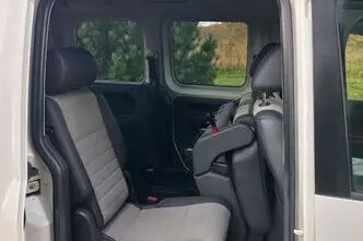 Volkswagen Caddy, 1.6, 75 kW, дизель, автомат, передний привод