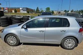 Volkswagen Golf, 1.6, 75 kW, бензин, механическая, передний привод