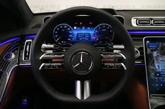 Mercedes-Benz S 580, 4.0, 370 kW, гибрид б+э, автомат, полный привод