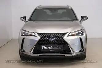 Lexus UX 250, 2.0, 112 kW, гибрид б+э, автомат, передний привод