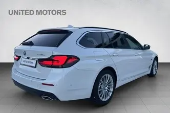 BMW 530, 215 kW, бензин, автомат, полный привод