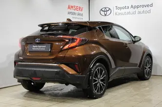 Toyota C-HR, 1.8, 72 kW, гибрид б+э, автомат, передний привод