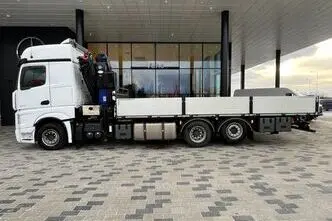 Mercedes-Benz Actros, 12.8, 330 kW, дизель, задний привод