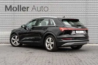 Audi e-tron, 300 kW, электричество, автомат, полный привод