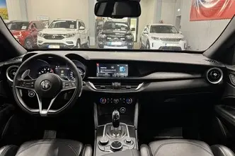 Alfa Romeo Stelvio, 2.0, 206 kW, бензин, автомат, полный привод