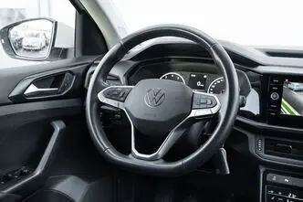 Volkswagen T-Cross, 1.0, 81 kW, бензин, механическая, передний привод