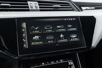 Audi e-tron, 230 kW, электричество, автомат, полный привод