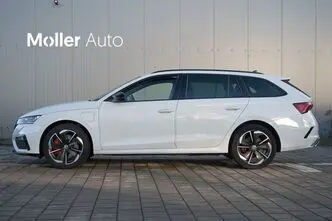 Škoda Octavia, 1.0, 180 kW, подключаемый гибрид б+э, автомат, передний привод