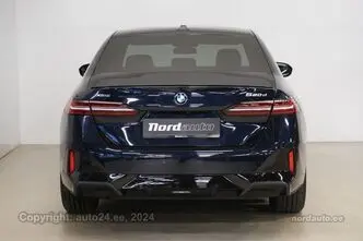 BMW 520, 2.0, 145 kW, гибрид д+э, автомат, полный привод