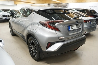 Toyota C-HR, 1.8, 72 kW, гибрид б+э, автомат, передний привод