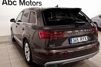 Audi Q7, 3.0, 210 kW, гибрид д+э, автомат, полный привод