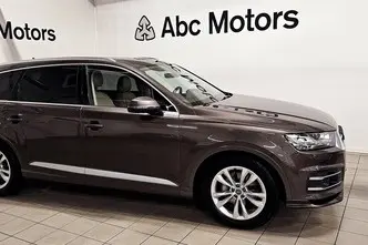 Audi Q7, 3.0, 210 kW, гибрид д+э, автомат, полный привод