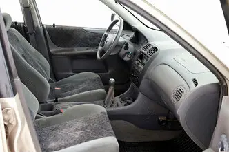 Mazda 323, 1.5, 65 kW, bensiin, manuaal, esivedu