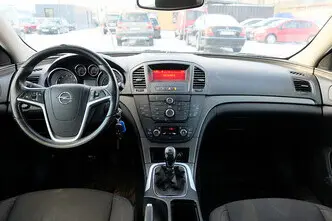 Opel Insignia, 1.8, 103 kW, бензин, механическая, передний привод