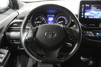 Toyota C-HR, 1.8, 72 kW, гибрид б+э, автомат, передний привод