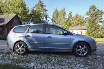 Ford Focus, 1.6, 74 kW, бензин, механическая, передний привод