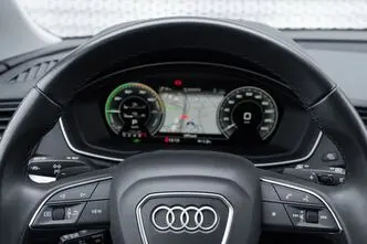 Audi Q5, 2.0, 221 kW, бензин, автомат, полный привод