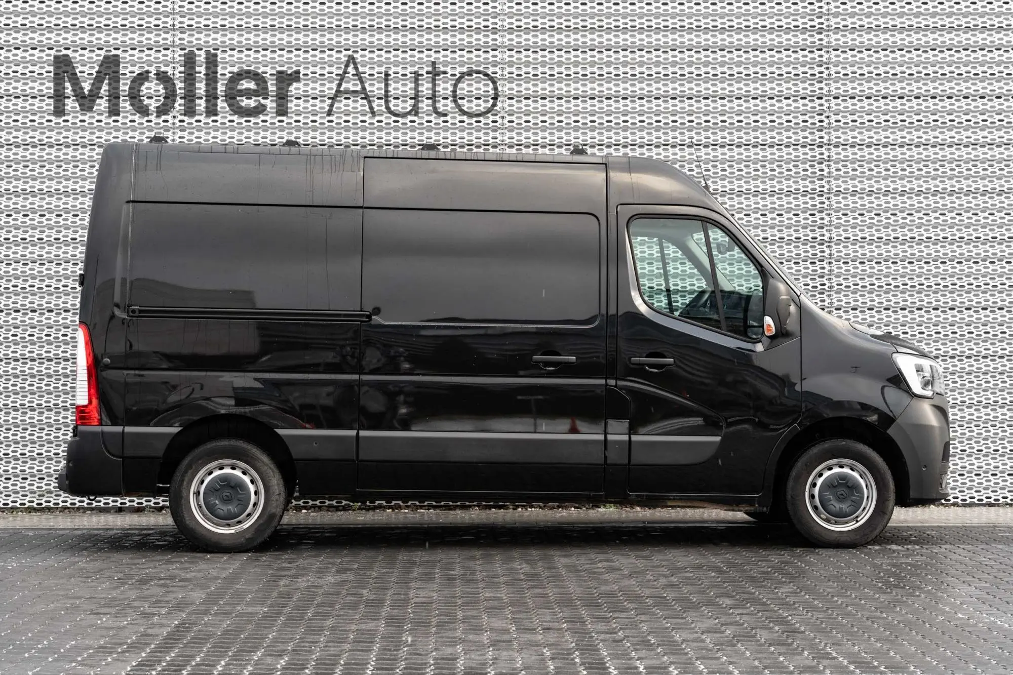 Renault Master, 2.0, 100 kW, дизель, механическая, передний привод