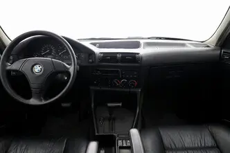 BMW 520, 2.0, 110 kW, бензин