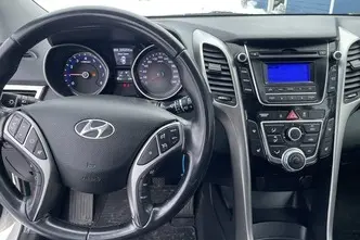 Hyundai i30, 1.4, 73 kW, бензин, механическая, передний привод