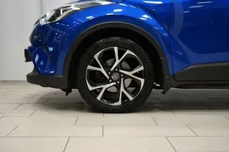 Toyota C-HR, 1.2, 85 kW, бензин, автомат, полный привод