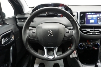 Peugeot 208, 1.2, 60 kW, бензин, механическая, передний привод