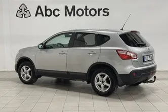 Nissan Qashqai, 2.0, 104 kW, petrol, automatic, front-wheel drive