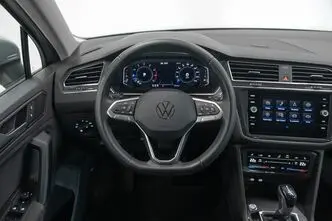 Volkswagen Tiguan, 2.0, 110 kW, бензин, автомат, передний привод